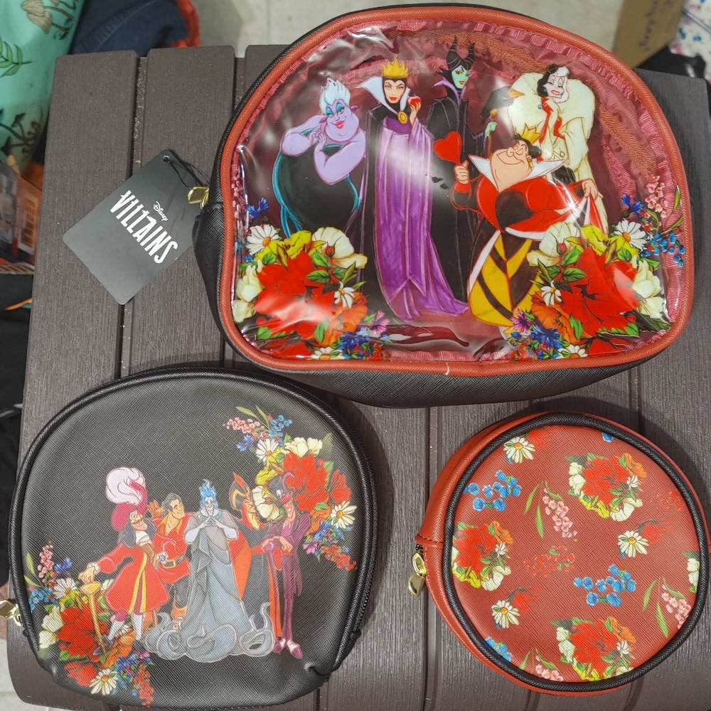 Disney Villains Cosmetic Bag Set